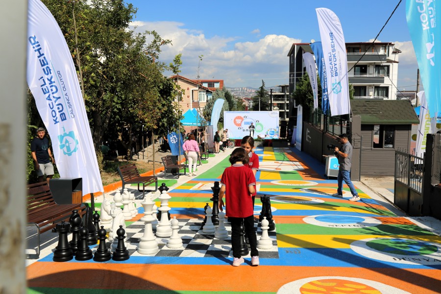 Avrupa Hareketlilik Haftası Sokaklar Dönüşüyor’un İlk Açılışı ile Başladı}