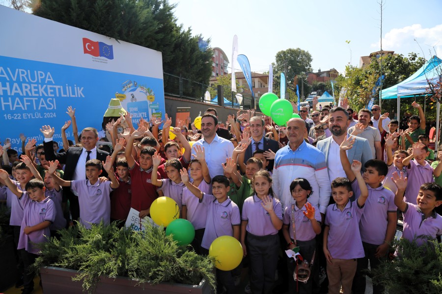 Avrupa Hareketlilik Haftası Sokaklar Dönüşüyor’un İlk Açılışı ile Başladı}