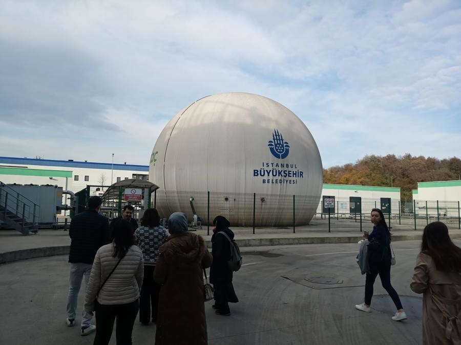 İstanbul İlçe Belediyelerinin Çevre Uzmanları İSTAÇ Biyometanizasyon Tesisi’ni Ziyaret Etti}